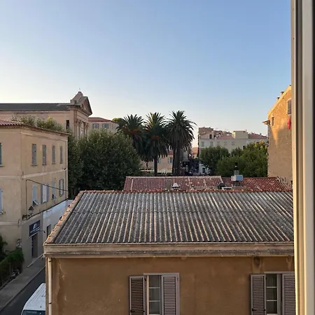 Apartment Joli Bien Place